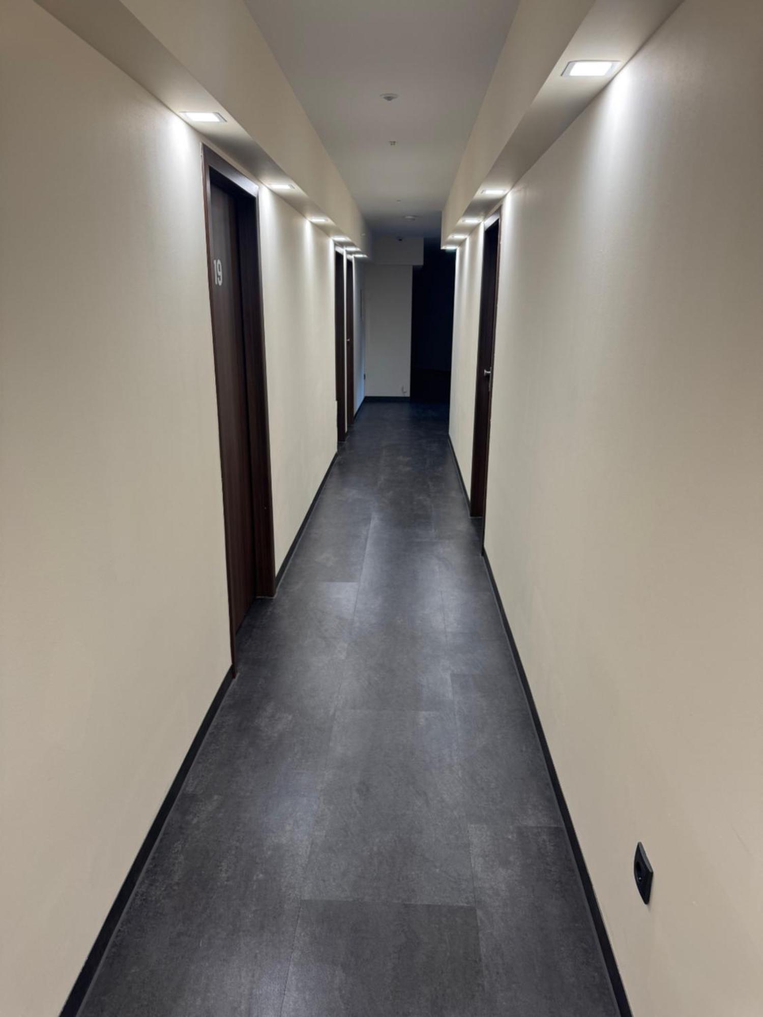 Hotel Capitol Zentrum - 24H - Friedrichshafen Ngoại thất bức ảnh
