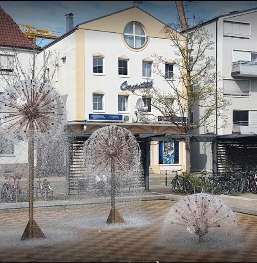Hotel Capitol Zentrum - 24H - Friedrichshafen Ngoại thất bức ảnh